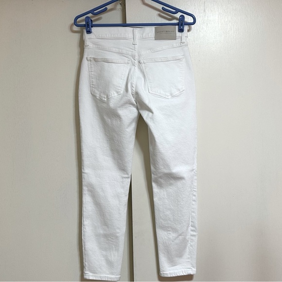 Lucky Brand NEW Bright White Distressed 5 Button Fly Cropped Denim Jeans 2/24 - Picture 2 of 14